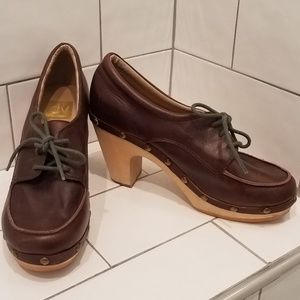 Dolce Vita Shoes - Brown Leather with Wooden Sole